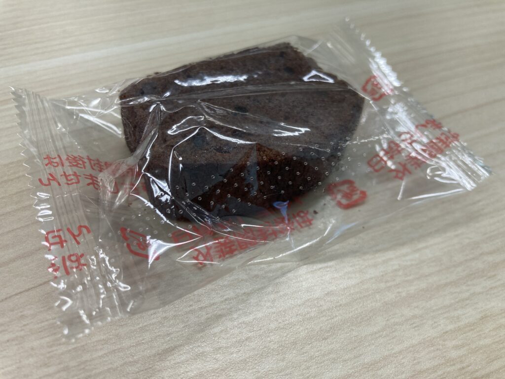 9-2.⑥【低糖質堂しっとりチョコパウンドケーキ】個包装側面①